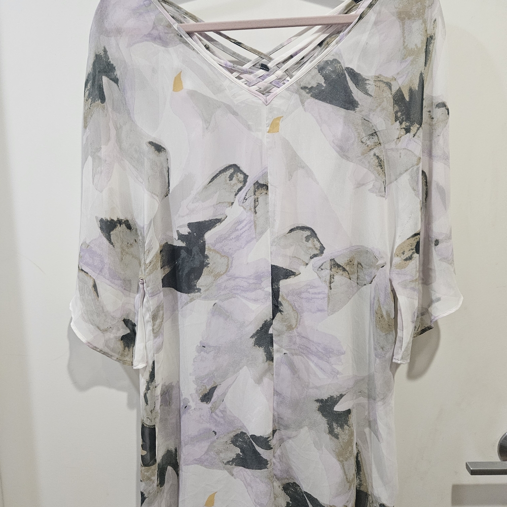 Bb Dakota Multicolor Patterned Top - image 1